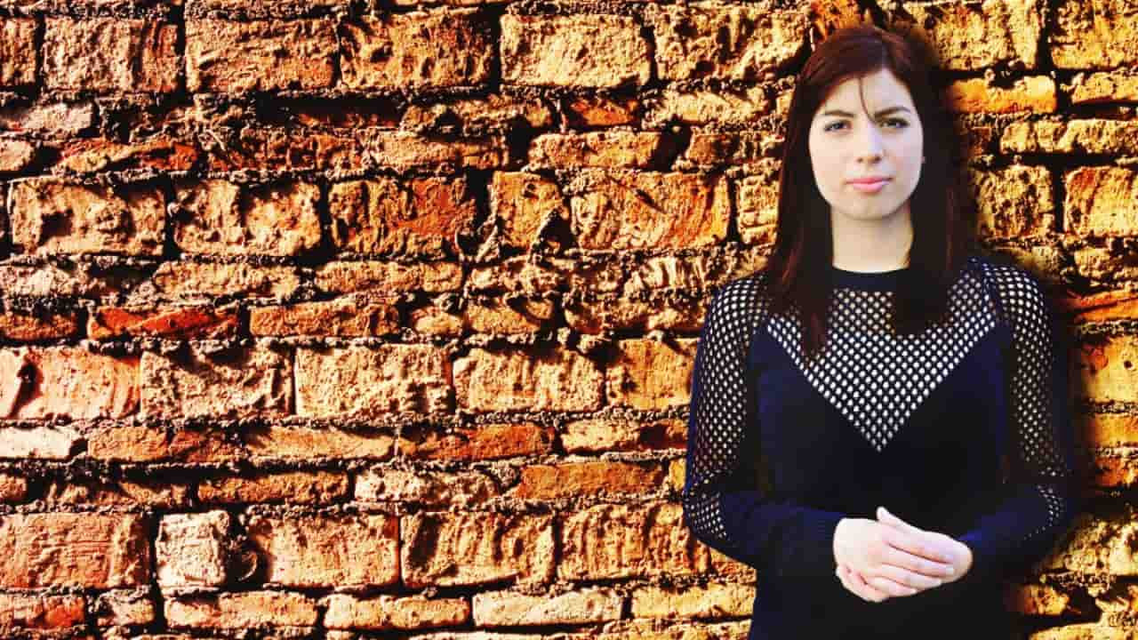 צפייה בסרט המלא - שפת הגוף שלנו והשפעתה על תת המודע - לצפיה בטריילר