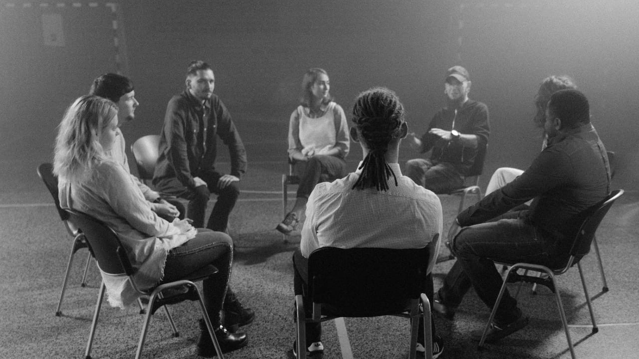 צפייה בסרט המלא - בתול קבוצות - לצפיה בטריילר