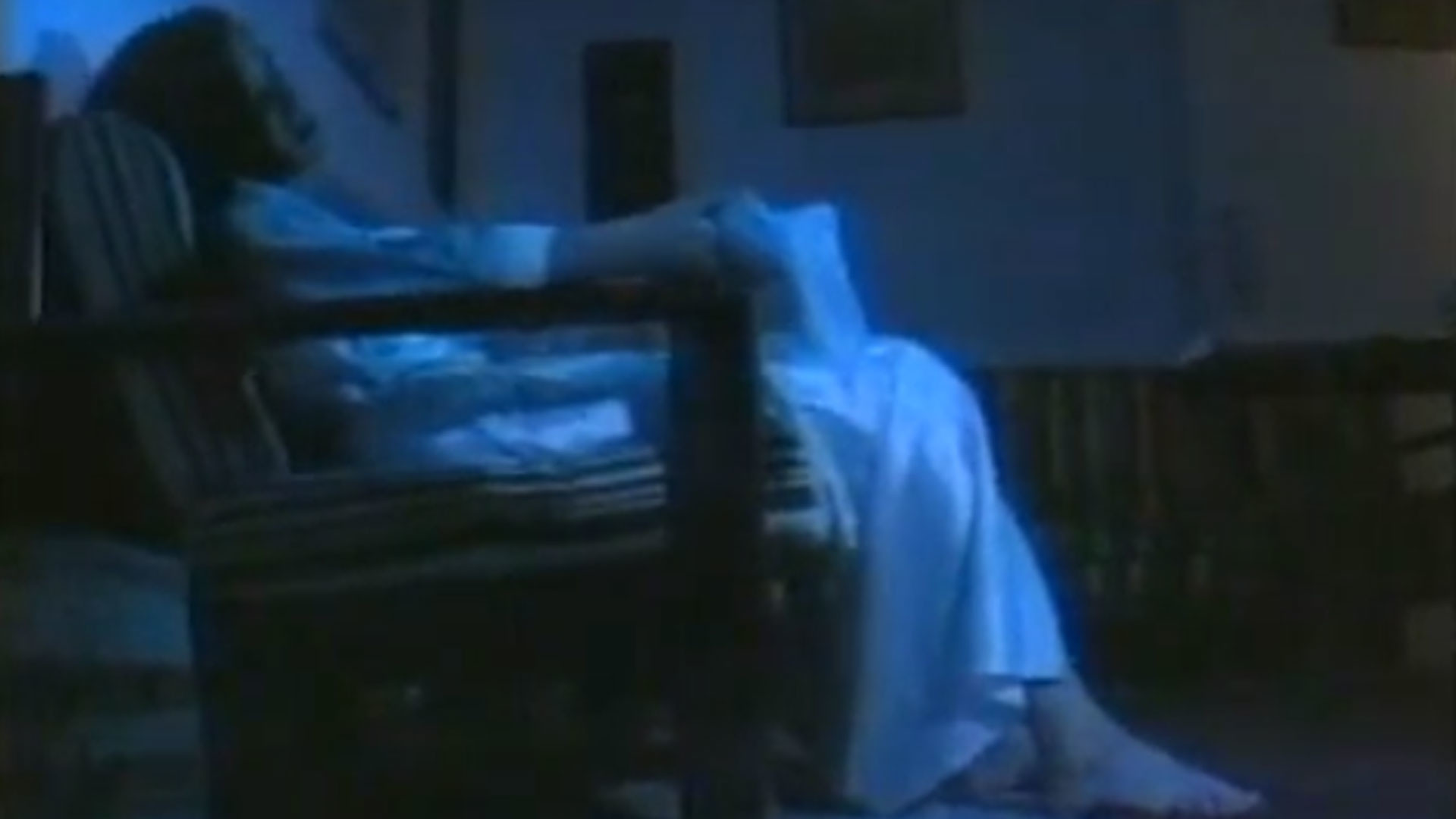 צפייה בסרט המלא - אישה במעגל - לצפיה בטריילר