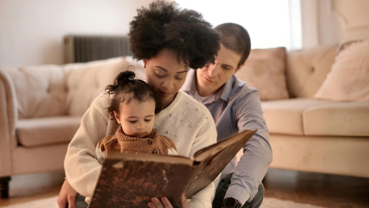 צפייה בסרט המלא - כיצד תינוקות לומדים - לצפיה בטריילר