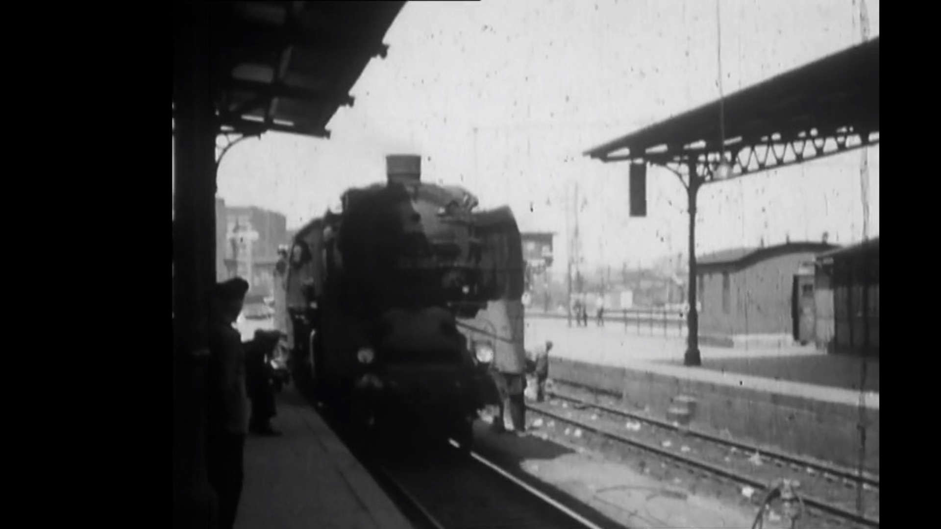 צפייה בסרט המלא - כך ראינו - ישראל ההיסטורית מבעד לעינים של צלמים חובבים - לצפיה בטריילר