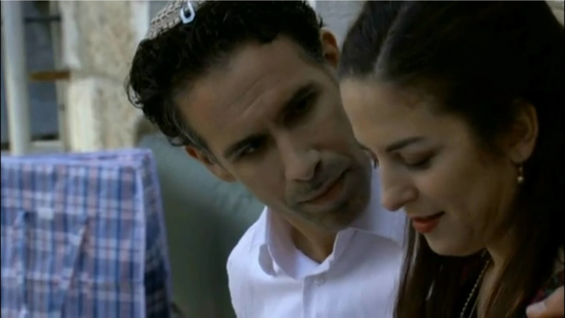 צפייה בסרט המלא - לימו עמני - לצפיה בטריילר