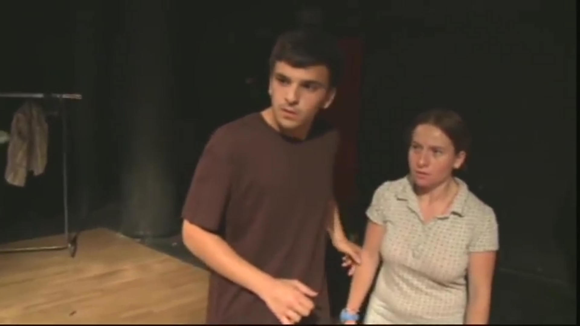 צפייה בסרט המלא - הכוח לספר - לצפיה בטריילר